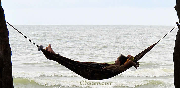 Relax at Cha-Am Beach