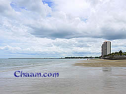 Beach view to luxury condos at Cha-Am beach