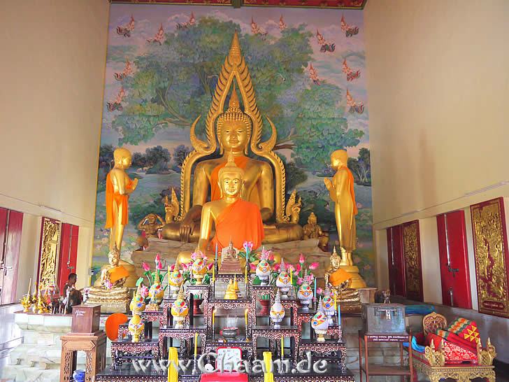 The inside of of the Buddhist temple Wat Luang in Thailand Tanot