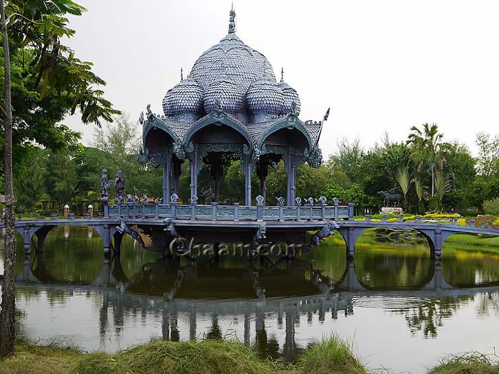 Buddhist Temple garden of God