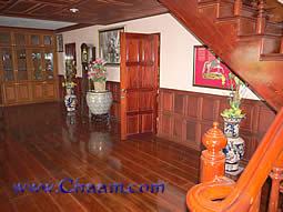 Makamong Wood in Cha-Am Villa
