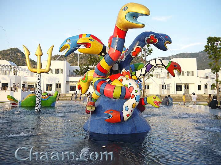 Modern sculptures in Santorini Park Thailand