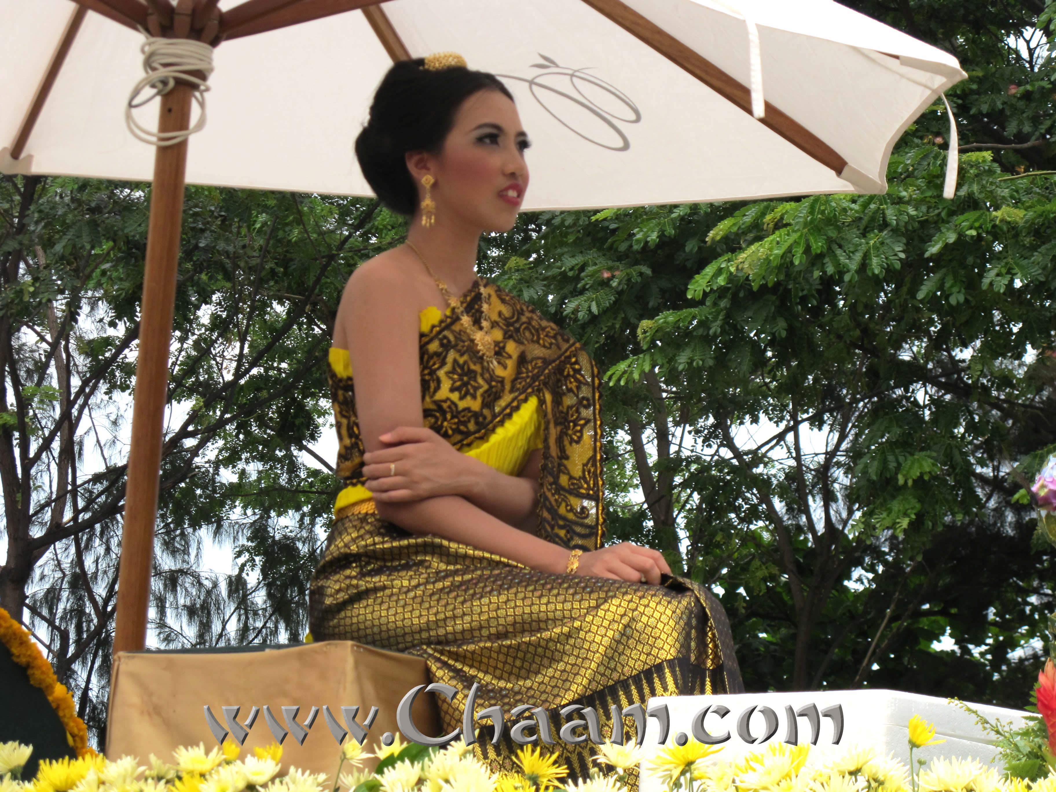 Beautiful Thai Lady from Sheraton Hotel Hua Hin
