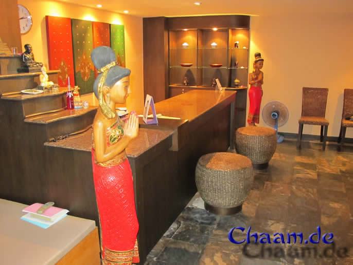 Reception Thai Massage Methavalai Hotel
